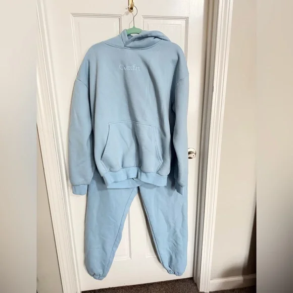 Comfrt Signature Astro Light Blue Cozy Hoodie & Jogger Set Size M - Picture 5 of 11